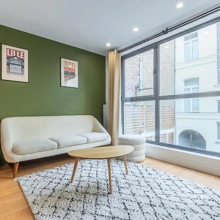 Apartment 2 Proche Vieux Lille, Avec Parking *