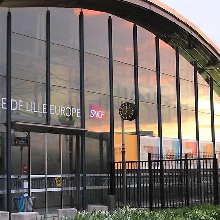 2 Proche Vieux Lille, Avec Parking Apartamento Lila